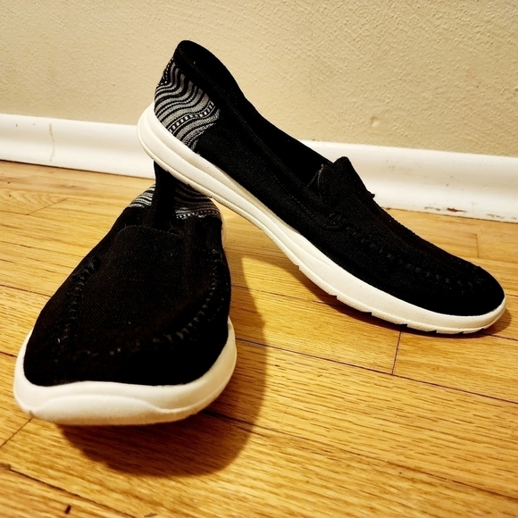 Minnetonka Black White Discover Woven Slipper Slip On Shoe Women's Size 10 M EUC - Picture 2 of 14